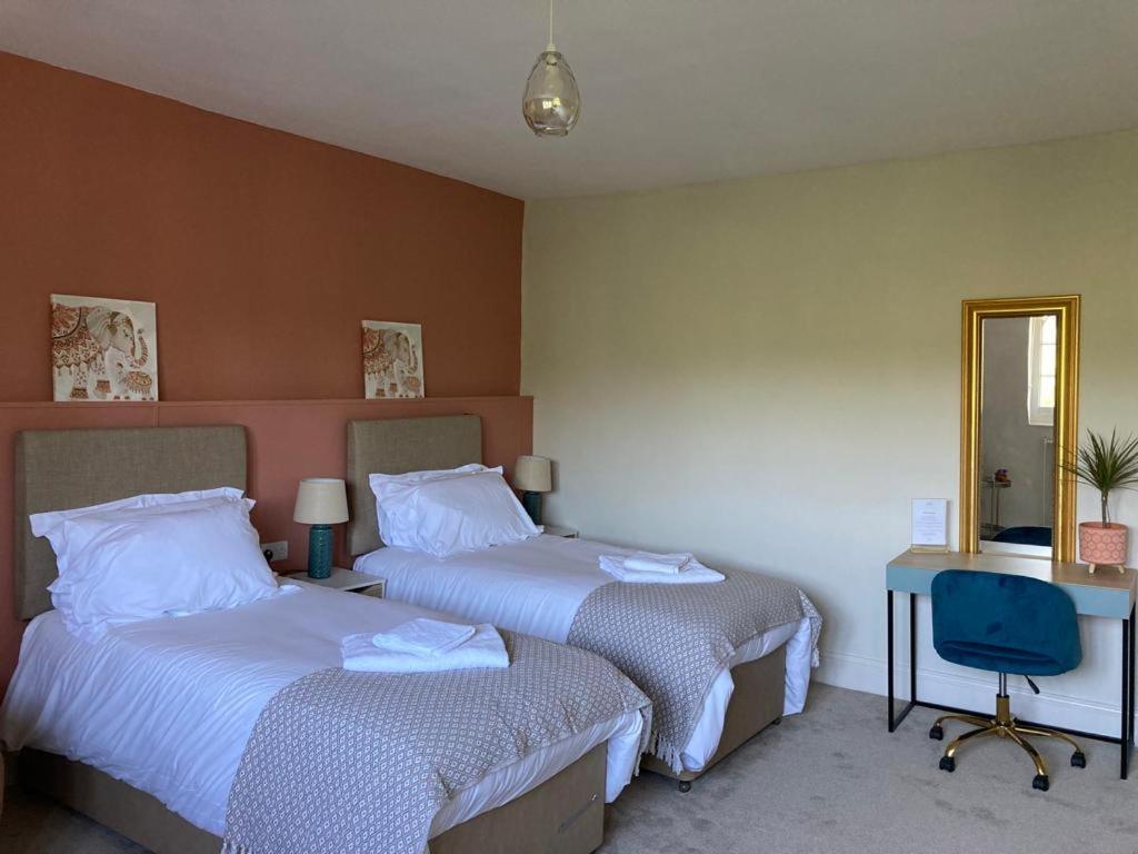 Woodborough Hall Extérieur photo