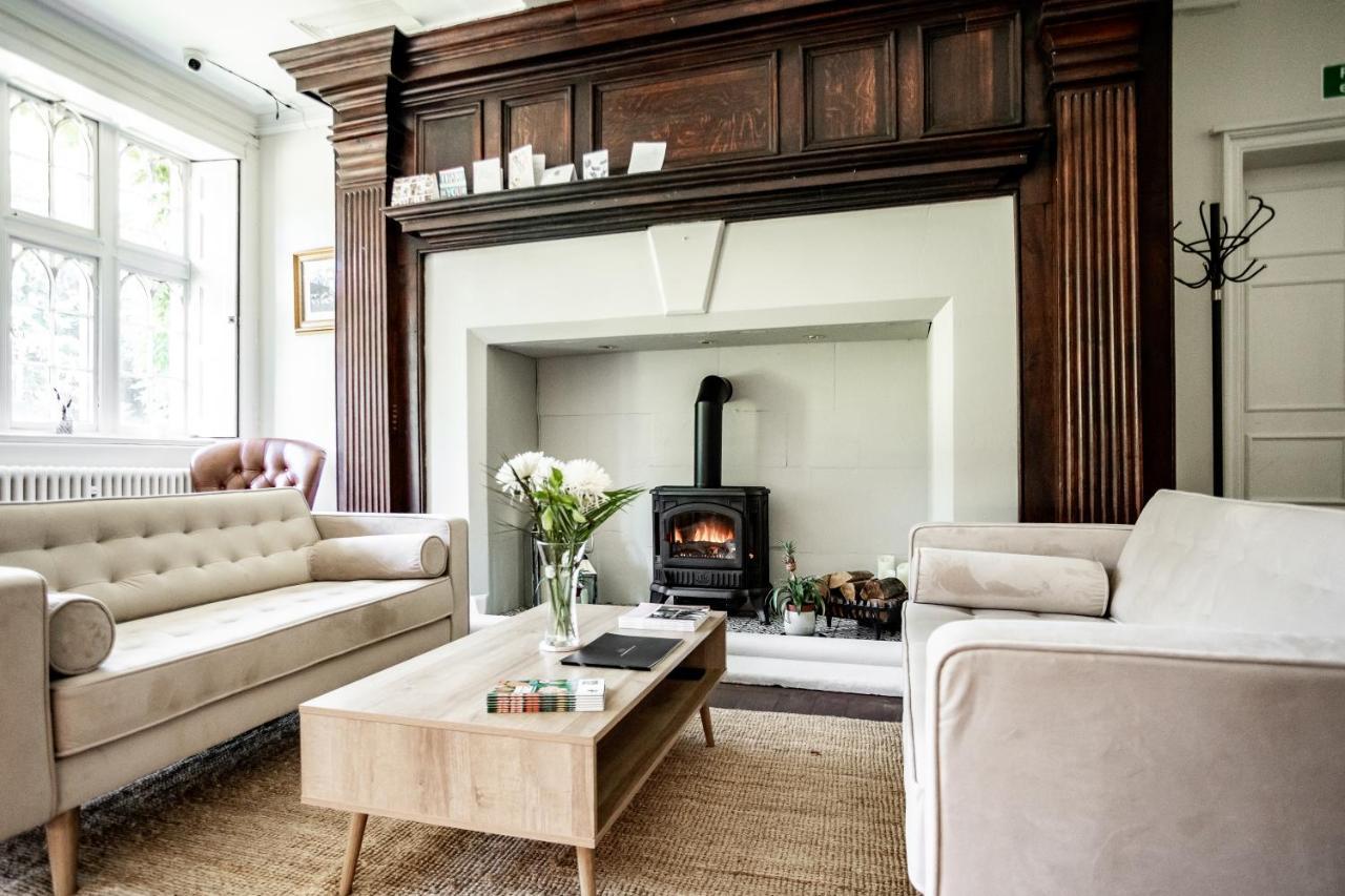 Woodborough Hall Extérieur photo