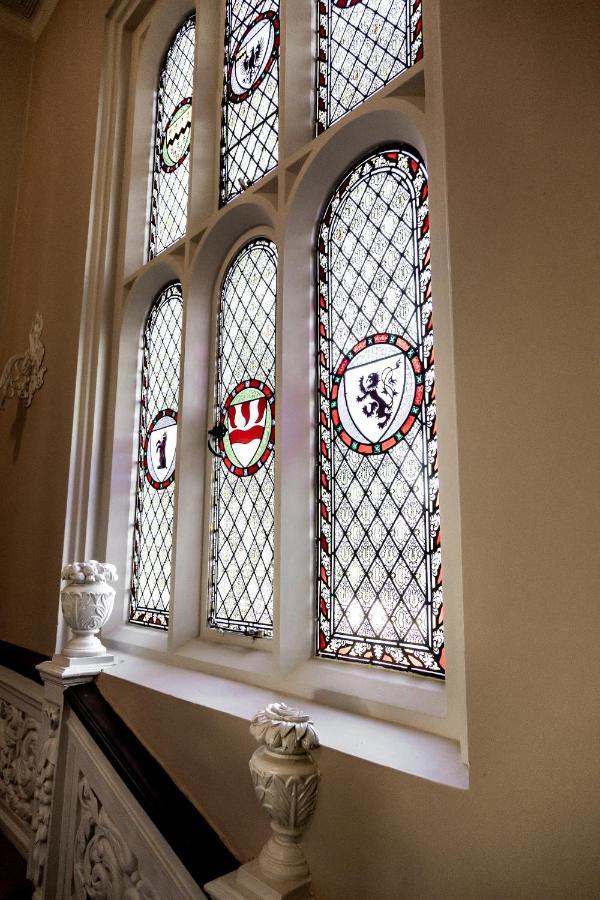 Woodborough Hall Extérieur photo